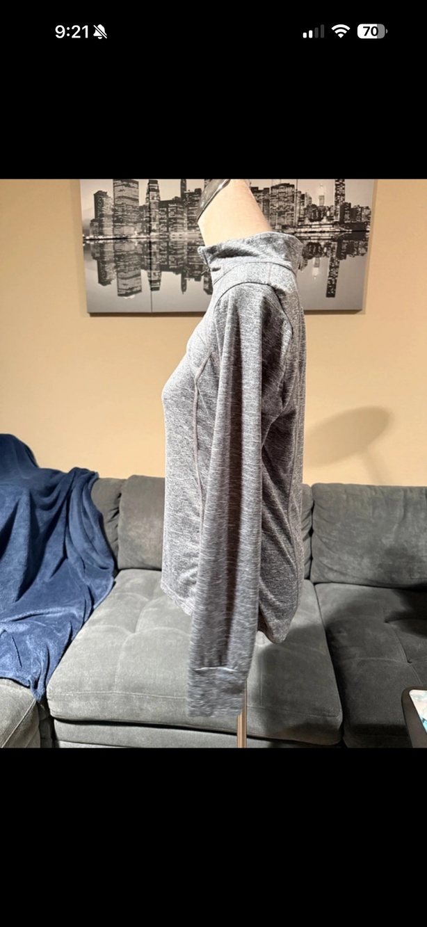 Active Sweater - Picture 2 of 8